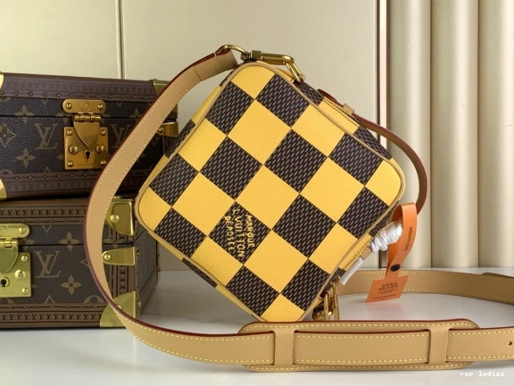 Cheap Messenger-24*24*8CM Chess VUITTON LOUIS 0809